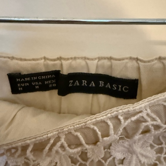Zara Lace Floral Beige Shorts - Picture 3 of 3